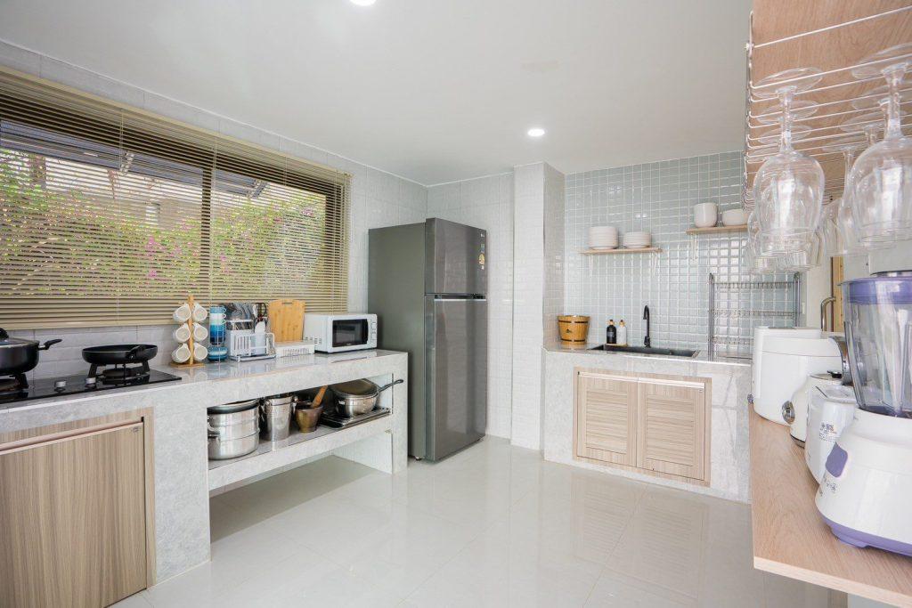 LINE_ALBUM_SeaTime Beachfront Villa Cha-Am_241018_53