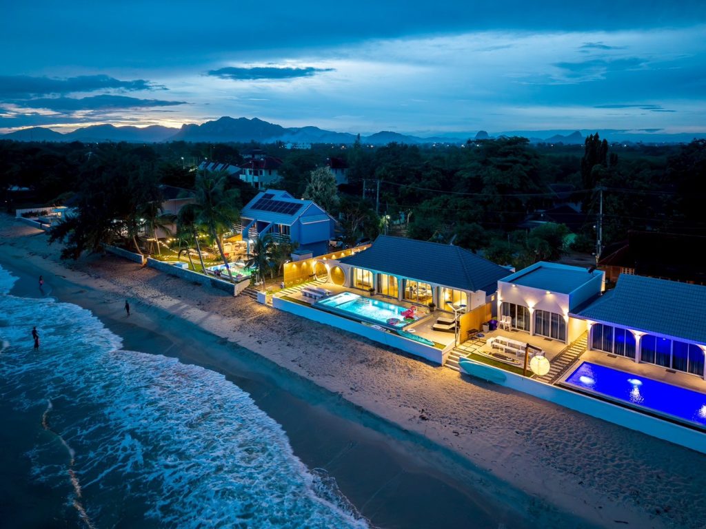 LINE_ALBUM_71068_251007_12